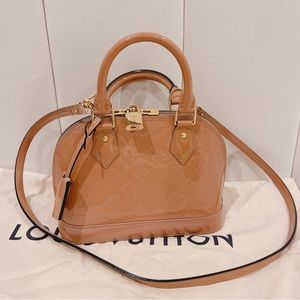 Louis Vuitton Alma BB in Rose Velours